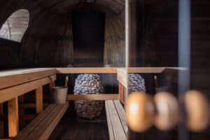 sauna bois pierre atypique